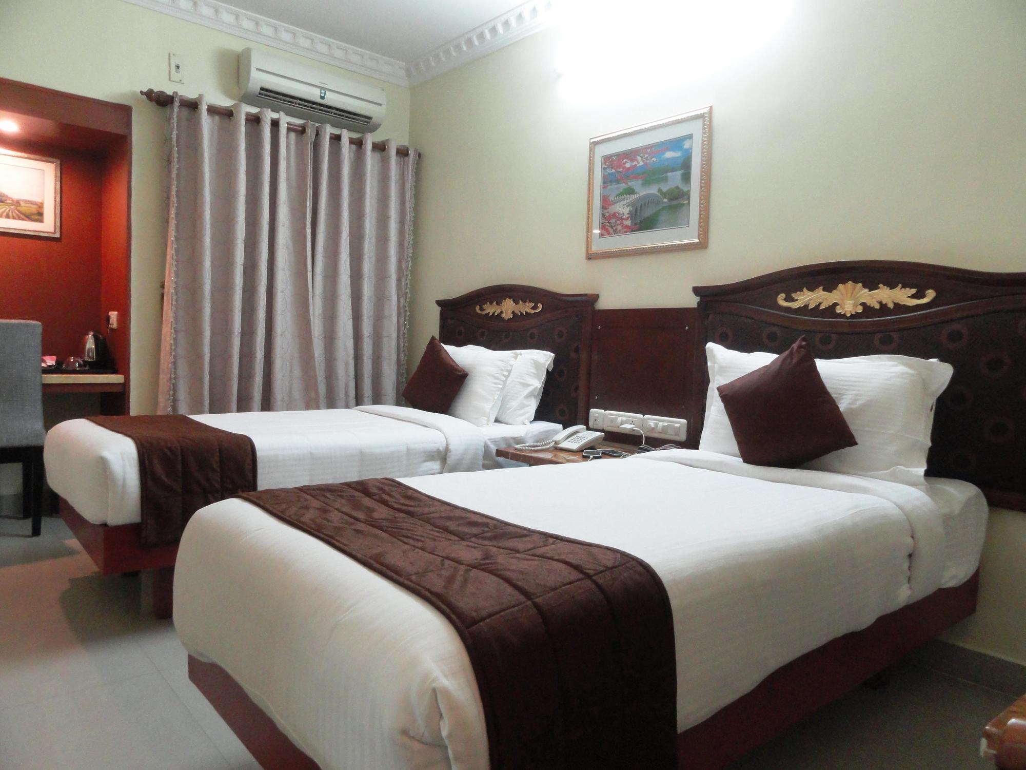Taz Kamar Family Hotel Ченай Екстериор снимка